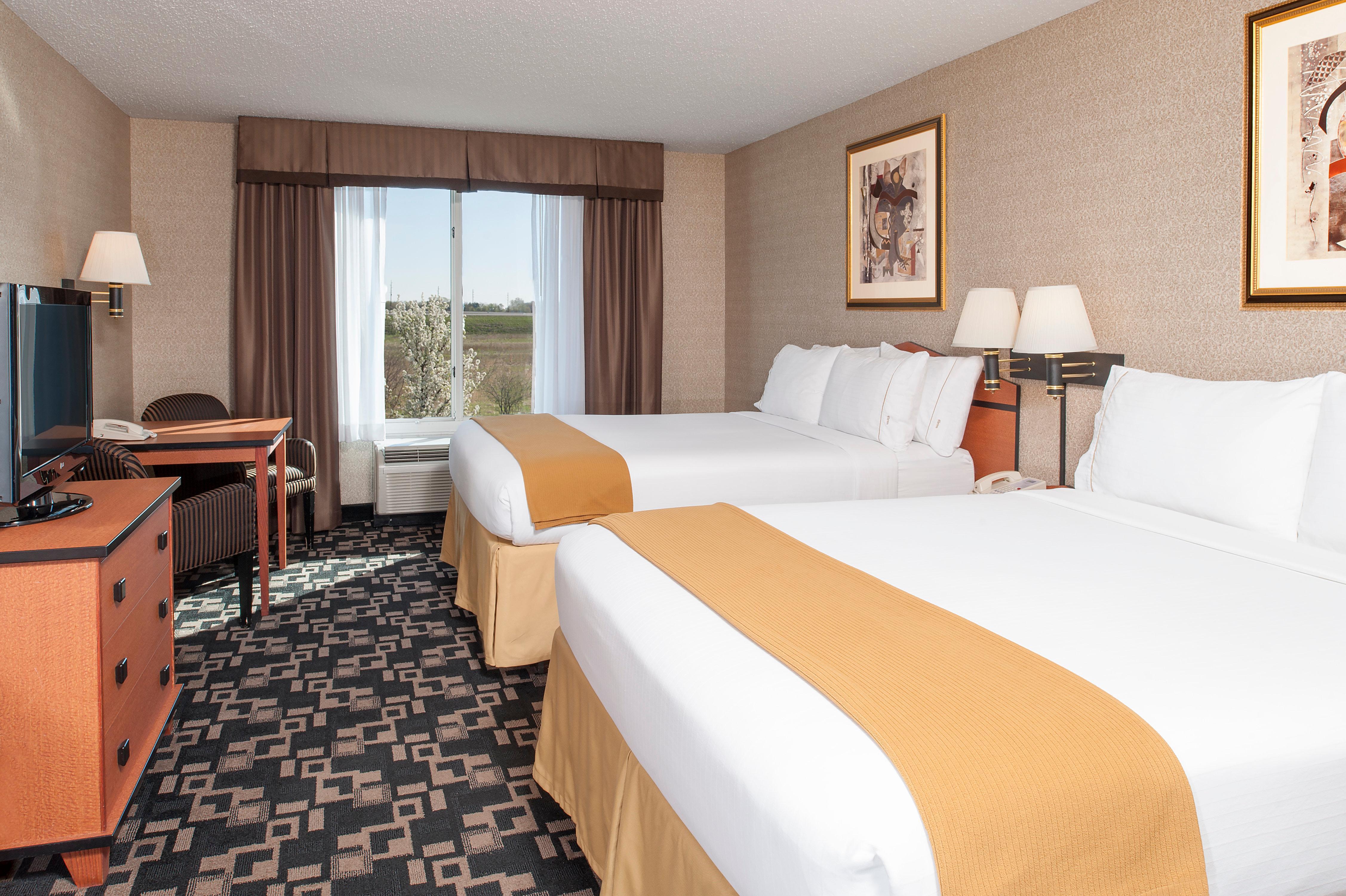 Holiday Inn Express Hotel & Suites Greenwood Exterior photo